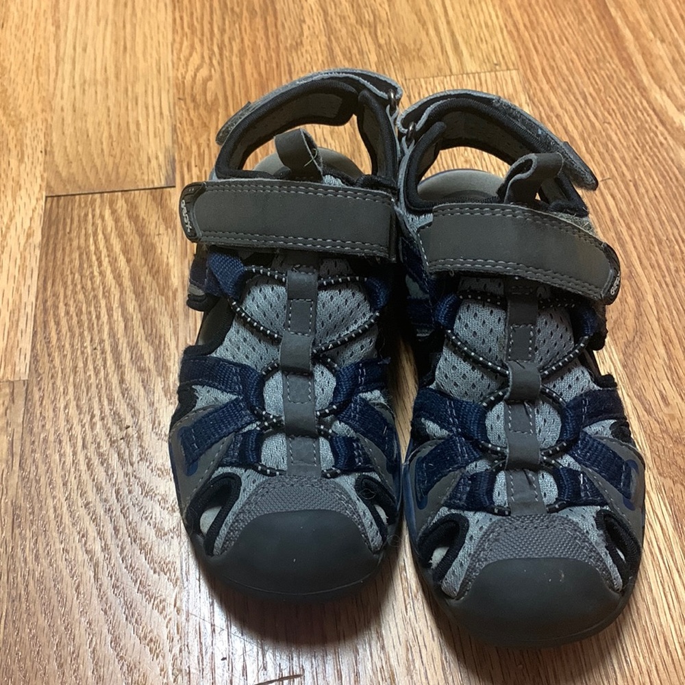 Geox Closed-Toe Sandals - Excellent Condition!